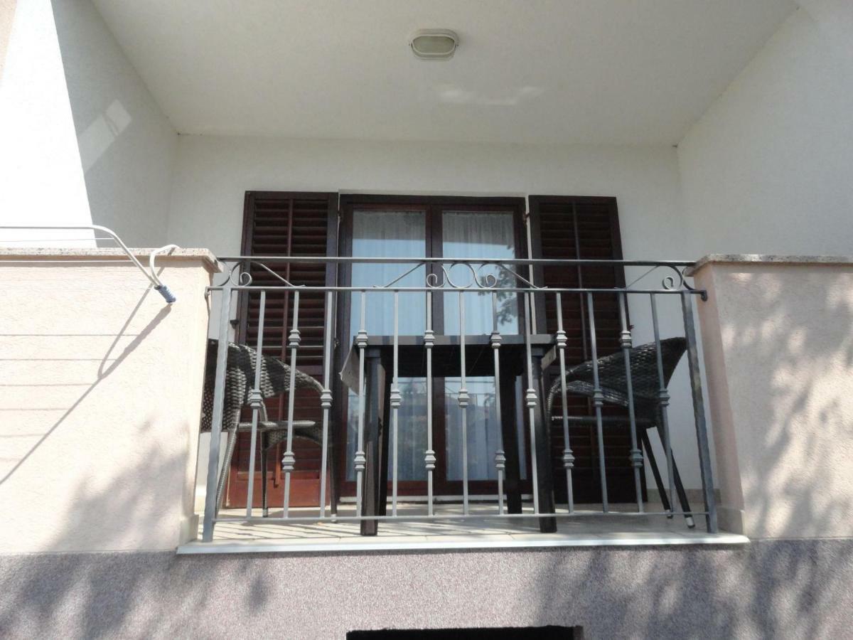 Tona Apartment Rovinjsko Selo Luaran gambar